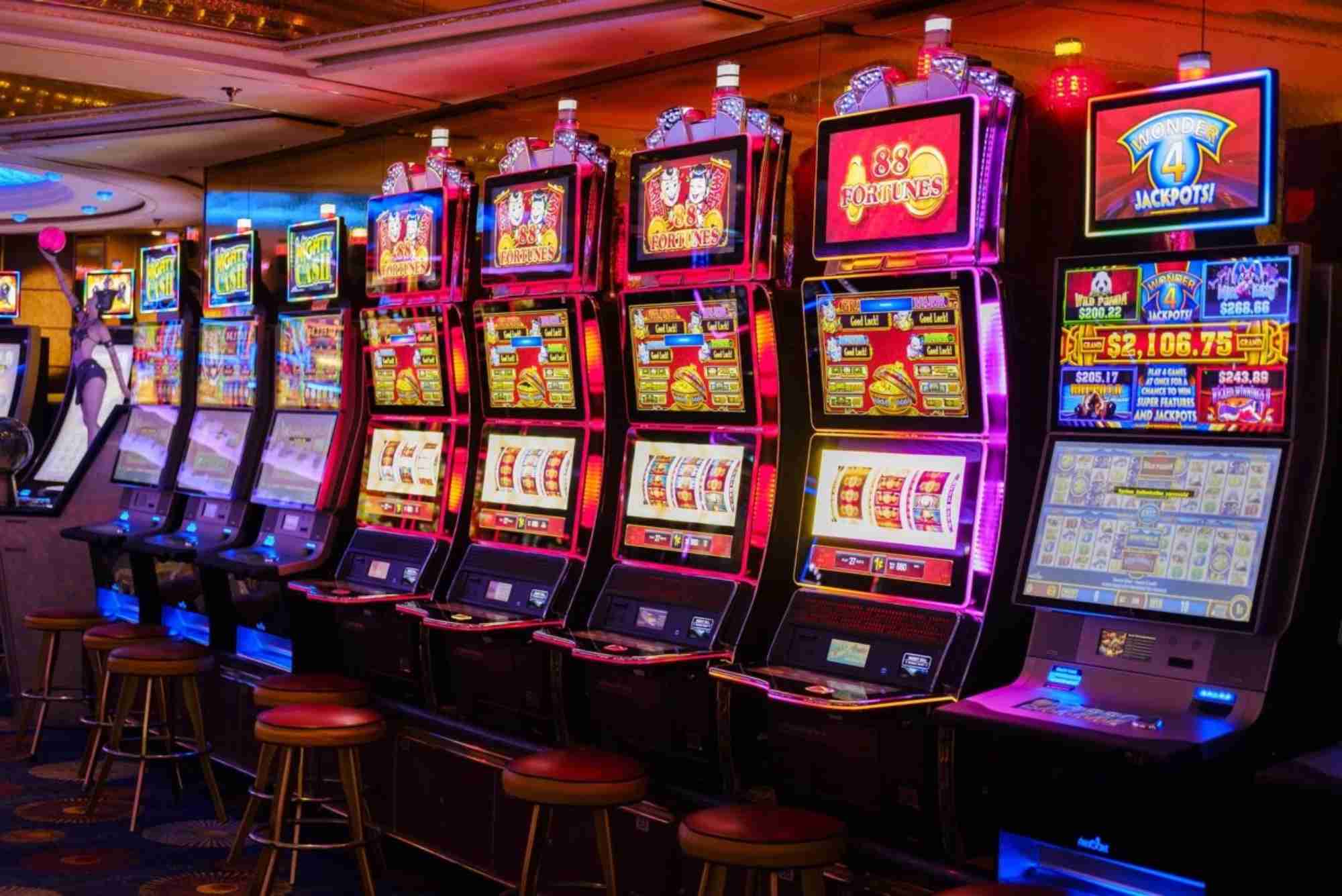 What’s the advantage in online poker (1)